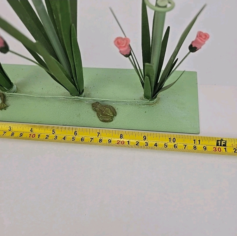 Vintage Air Plants Holders Display Planter Tillandsia Tole Metal Lily Pads Frogs - Picture 13 of 16